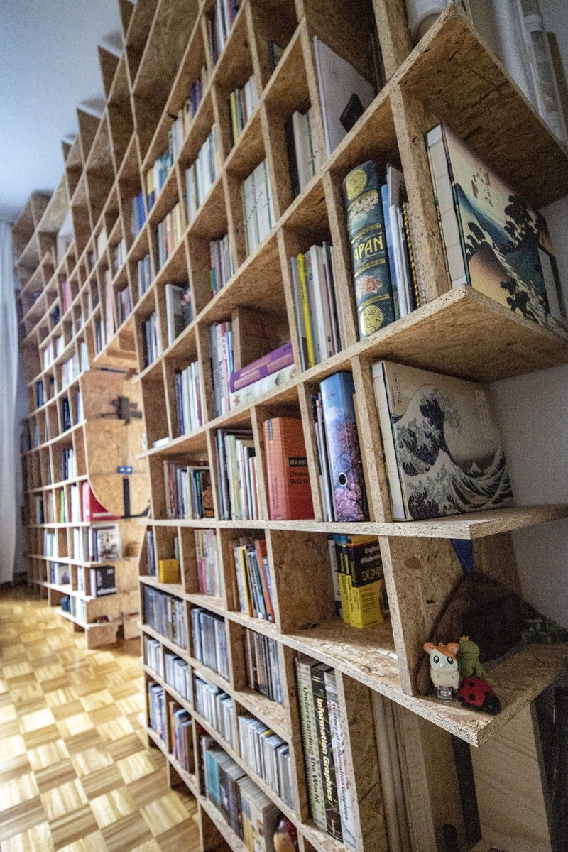 Tilt-Shift Bookshelf, Image 4